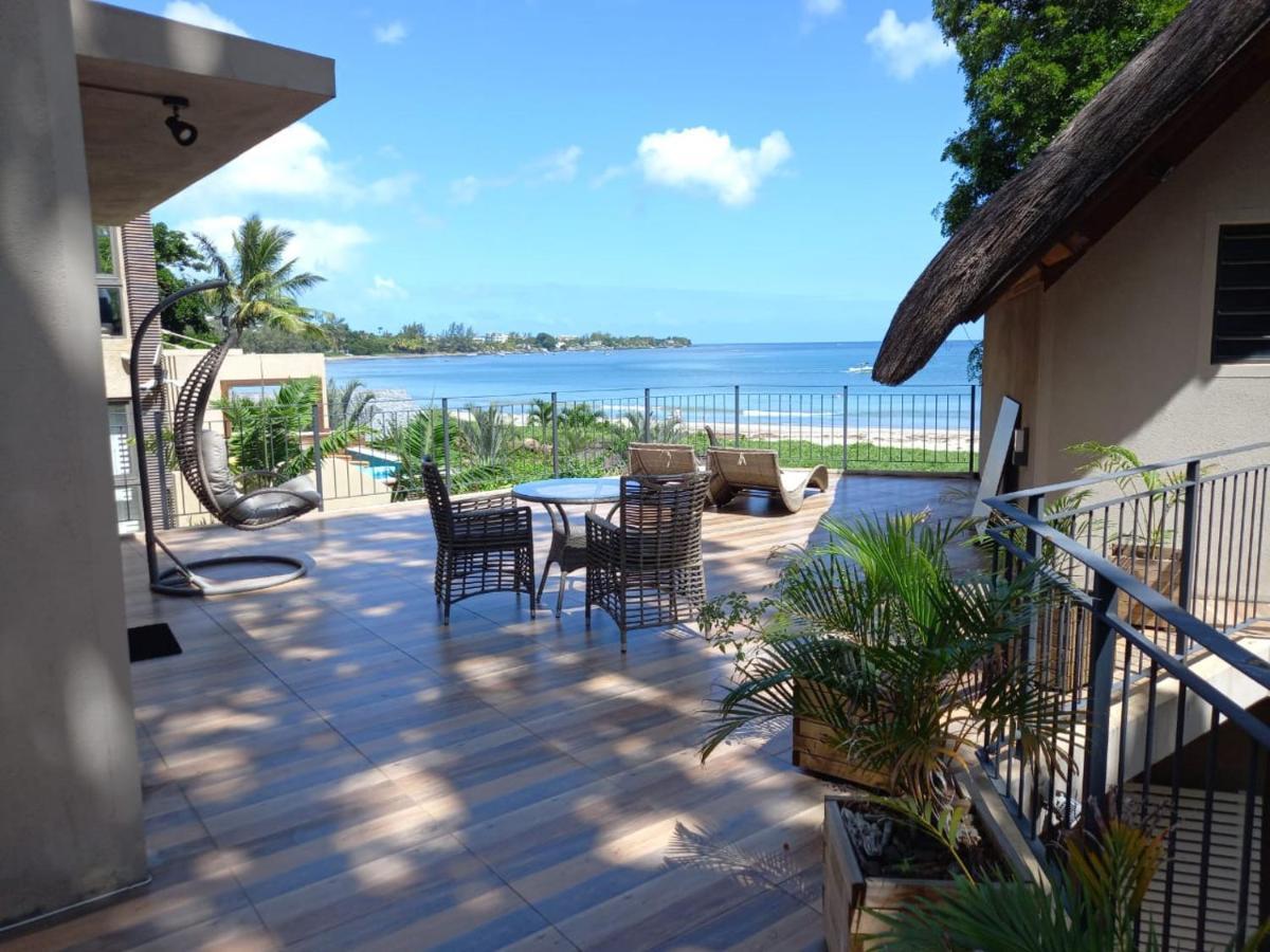 Beachfront Villa By M&H Tamarin Extérieur photo